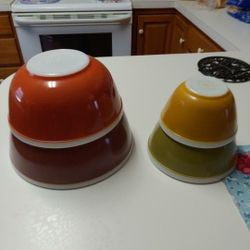 Vintage Pyrex Rare Fall Colors Nesting Mixing Bowls Set 