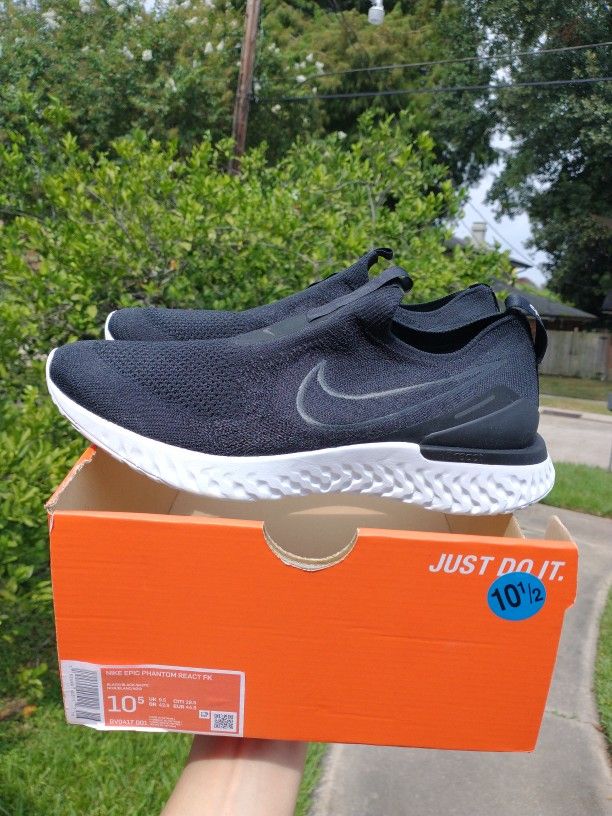 New Nike Epic Phantom React Flyknit Men Size 10.5