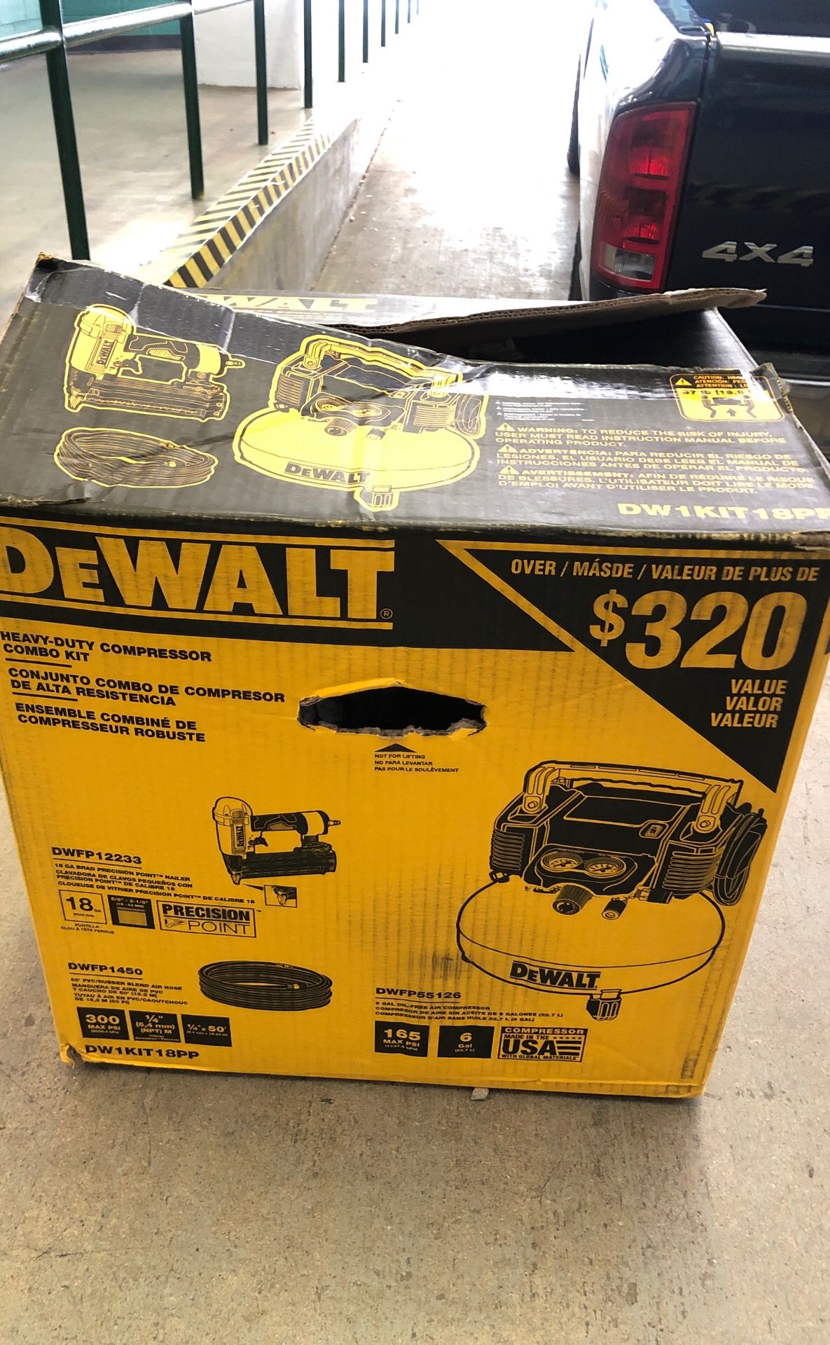 Dewalt Heavy-Duty Compressor with Gun