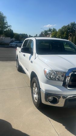 2012 Toyota tundra 4x4 crewmax