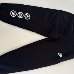 Brand New Kids Nike Joggers