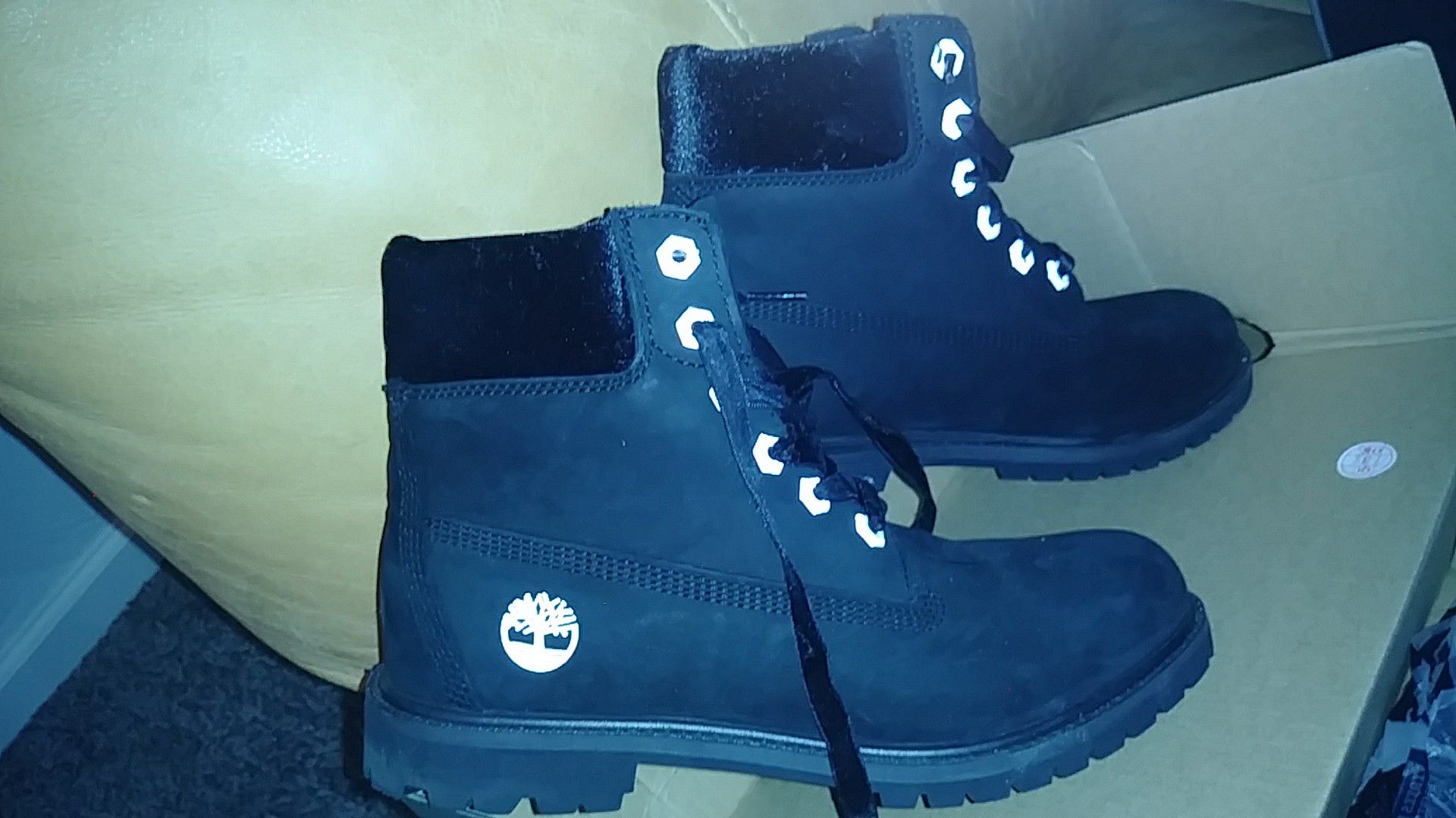 New Womens Timberland boots 8.5
