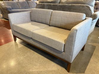 BERNHARDT Mid-Century Modern Gray Loveseat with Grid Tufted Cushions