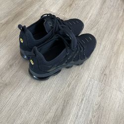Men’s Nike 9.5