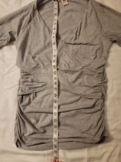 Sundance Gray Ruched V Neck Long Sleeve Shirt Size Medium 