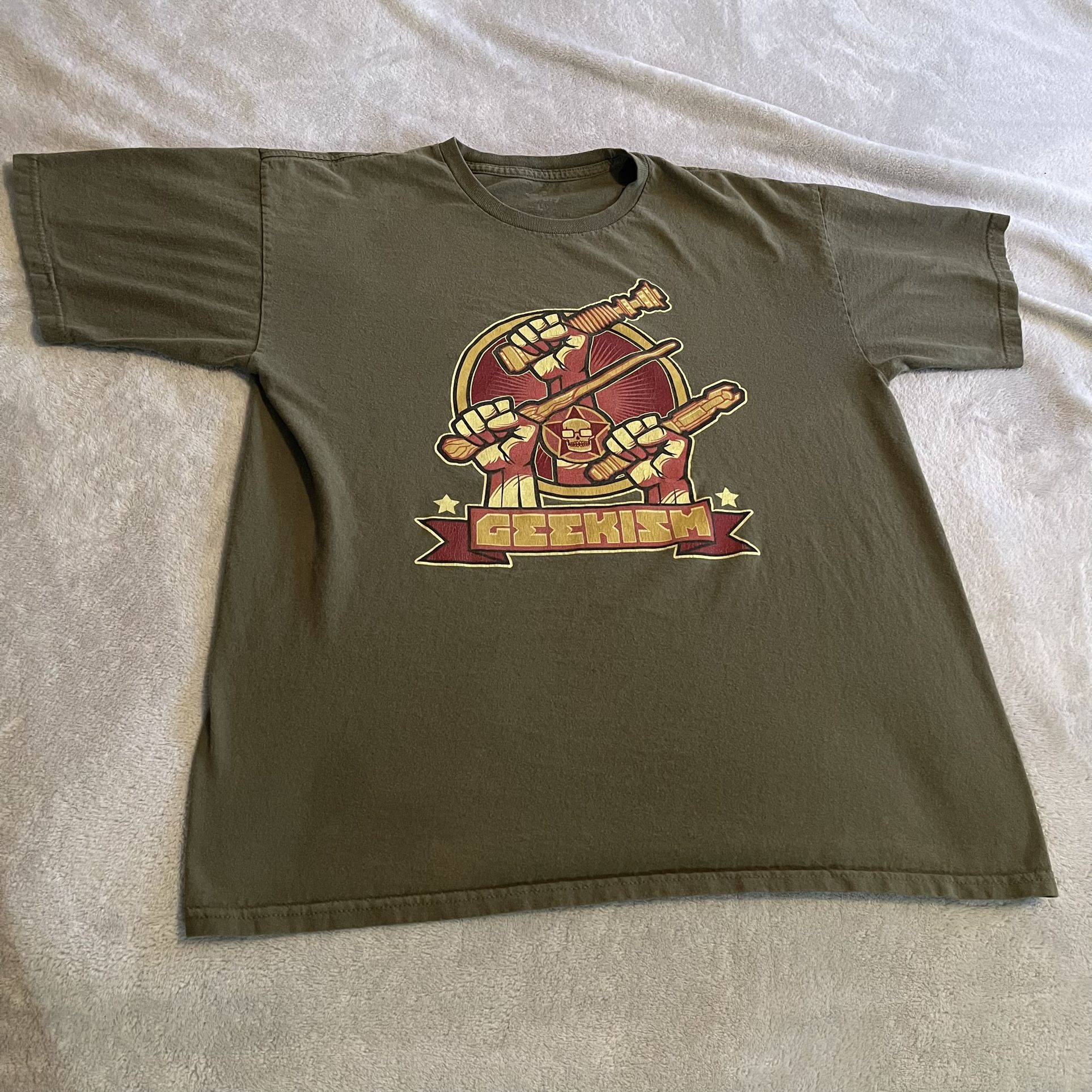 TeeFury Shirt Men Large Green Graphic Streetwear Workout Gym Lightweight Casual