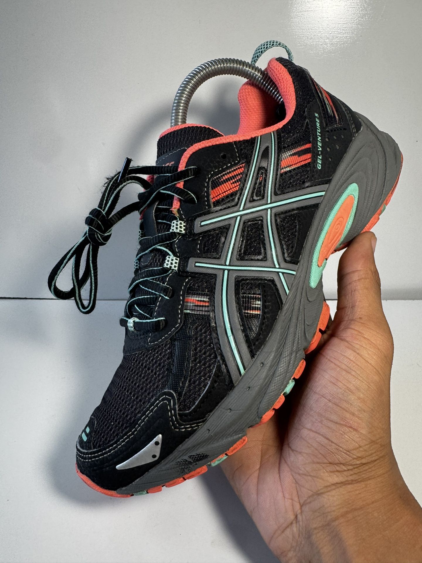 ASICS Gel Venture 5 “Black Multi” WMNS Size 7.5