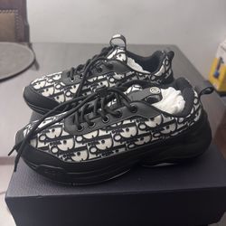 Dior unisex tennis shoes size 40