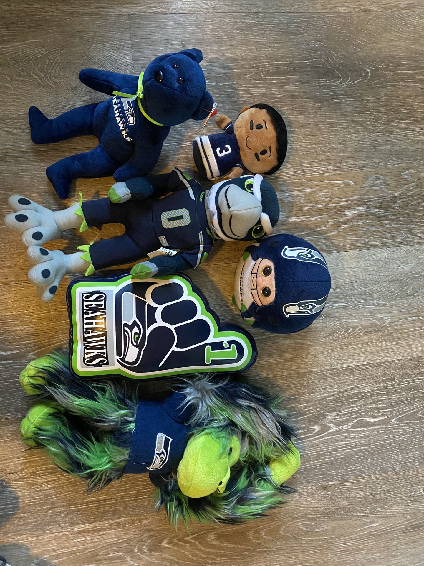 Seattle Seahawks Plush Lot