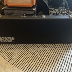 Guitar Hard Case ESP great Condition!