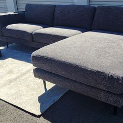 Living Spaces Modern Sectional Couch + DELIVERY