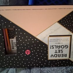 2 Expandable File Folders