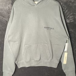 Black ( Stretch Lim) Essentials Hoodie Size Medium 