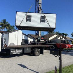 Sheds Relocated, Movemos Casita De Patio Container Rv Trailer Crane 