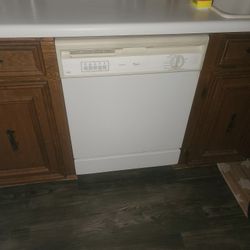 Whirlpool Dishwasher