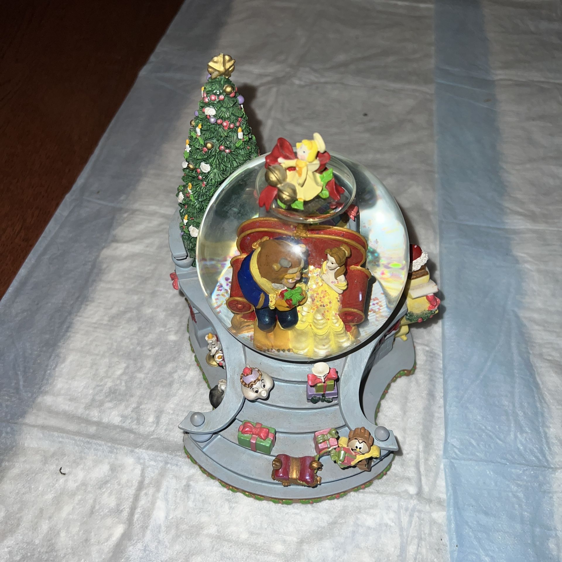 Beauty And The Beast Enchanted Christmas Snow globe
