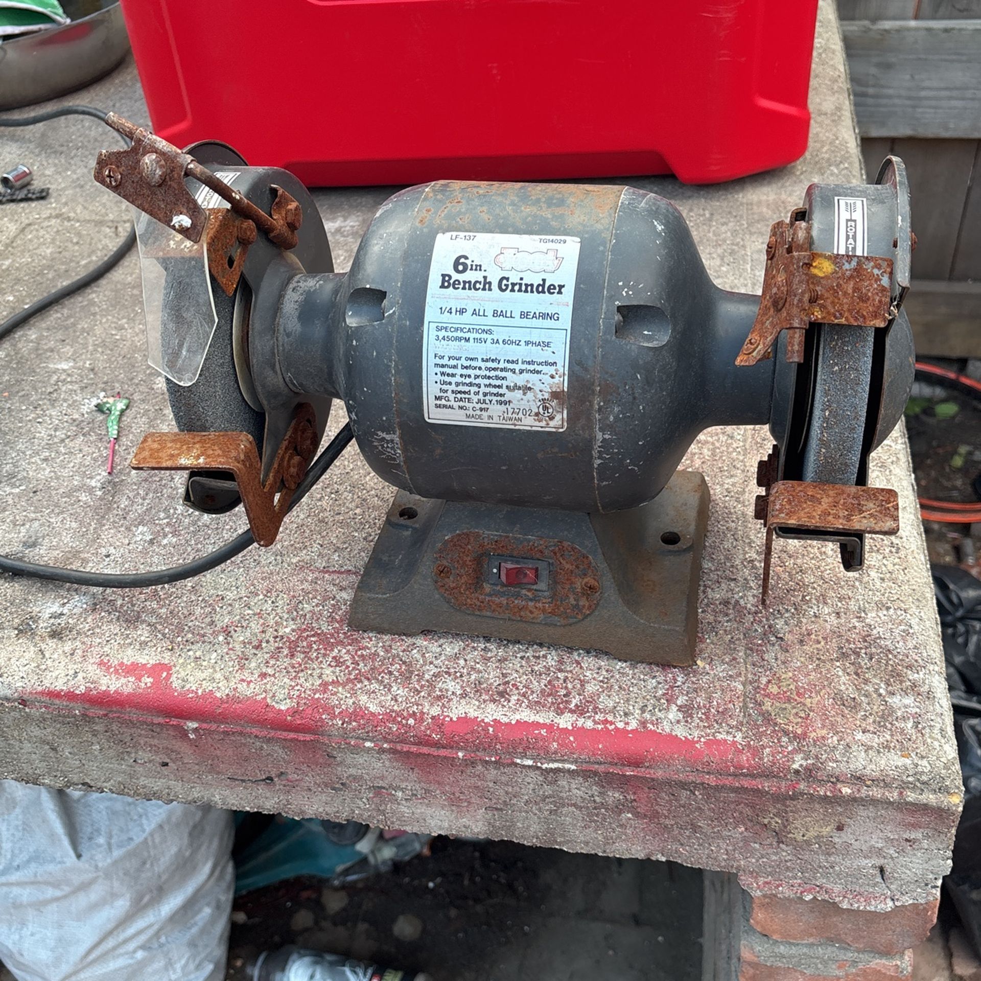 Bench Grinder 6 In.