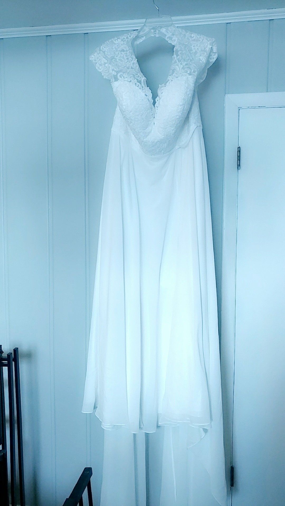 Chiffon A-Line Wedding Dress-Size 18