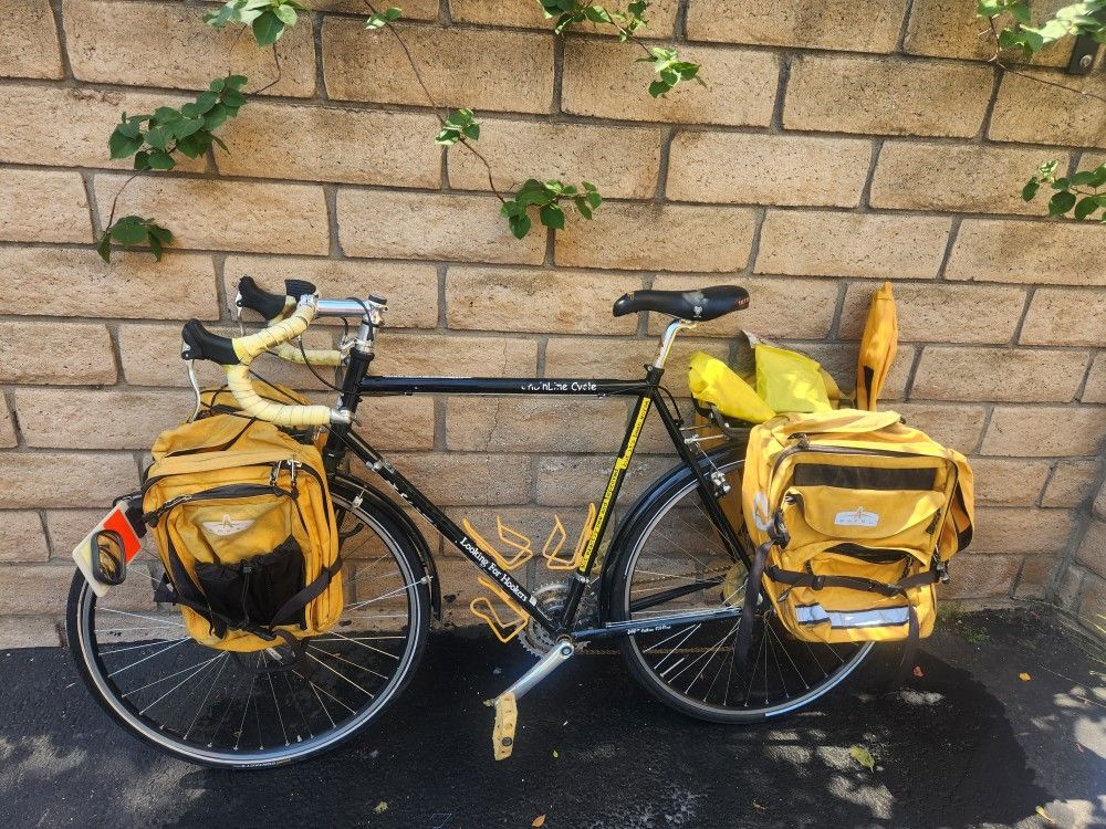 SURLY.  Long Haul Trucker  W/Arkel  Panniers 