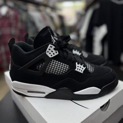 Air Jordan 4 Retro ‘White Thunder’