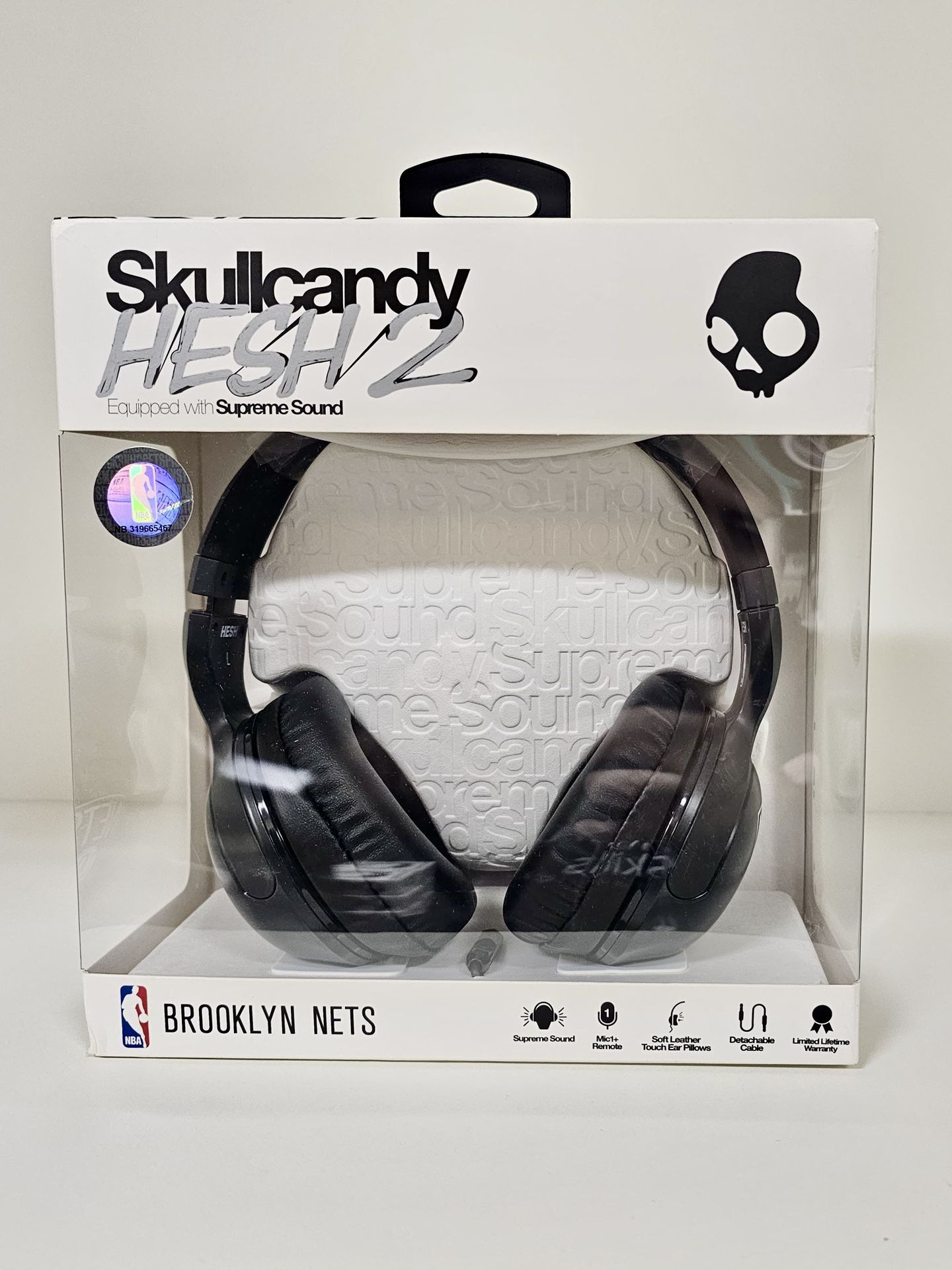 Brand New in Box - Skullcandy Hesh 2.0 Corded Mic Headphones - NBA Brooklyn Nets Black