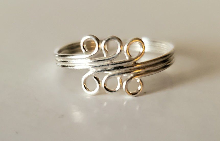 Sterling Silver Triple Swirl × 2 Toe Ring