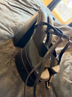 Cape Robbin pumps