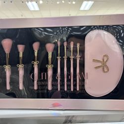 Glitz and Glam Makeup Brush Set