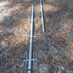 Old Dipole Radio Communications Antenna