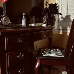VINTAGE SOLID WOOD CHERRY DESK AND MATCHING CHAIR