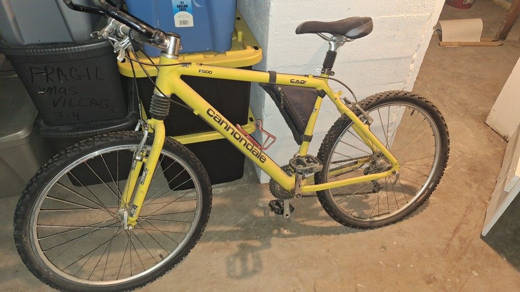 Cannondale Mountain Bike 