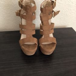 High heels size 7