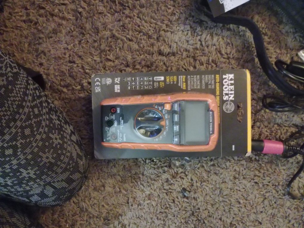 Klein Tools Auto Ranging Digital Multimeter