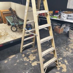 6ft Latter Pick Up In North Stockton $30