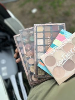 Eyeshadow Pallets