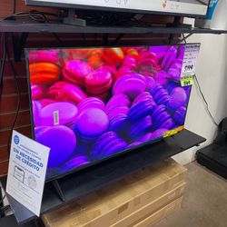 43 Inch Vizio LED Smart TV V4K43 SKU5769