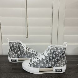 Dior converse shoes