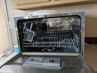 NEVER USED: Farberware Countertop Dishwasher for Sale in Stockton