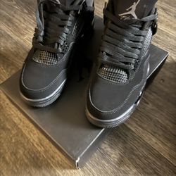 Jordan Retro 4