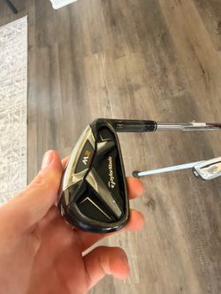 Taylormade M4 iron set 4-AW (golf bag included)