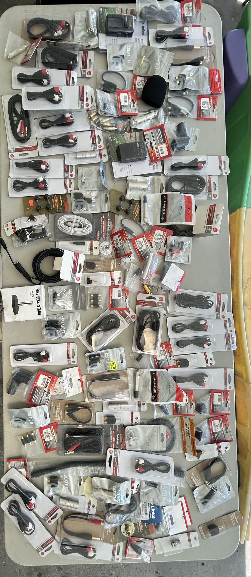 100+ Pcs Of Audio Cables And Connectors