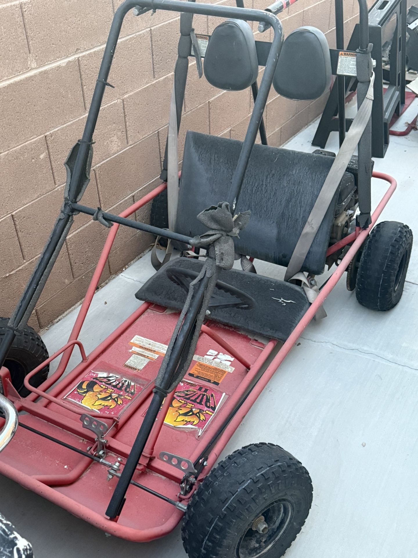 Manco 415 Manco Critter 2 Seater Go Kart for Sale in Las Vegas, NV - OfferUp