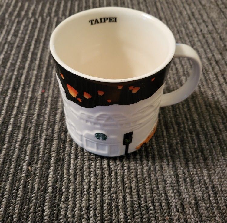 Starbucks Coffee cup Taipei