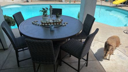 FIREPLACE TABLE WITH 6 CHAIRS