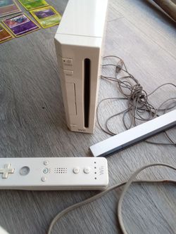Only needs power adapter 50$ cash Nintendo wii