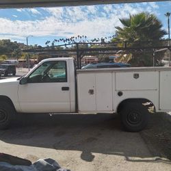 1999 Chevrolet 2500 Regular Cab & Chassis