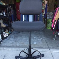 Adjustable Stool $25 Pick Up Only Bonanza and Lamb 