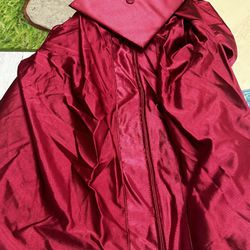 Beautiful And Well Cared Caps And Gowns For Renting For pre-K / VPK graduation 