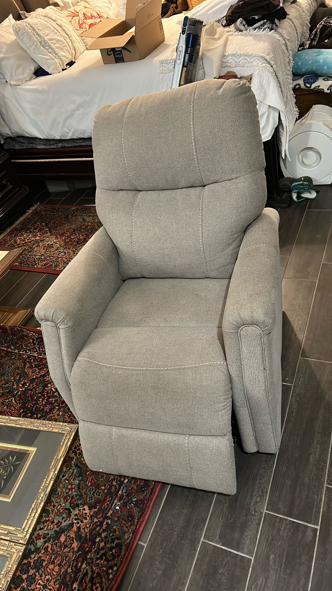 Reclining chair For Free