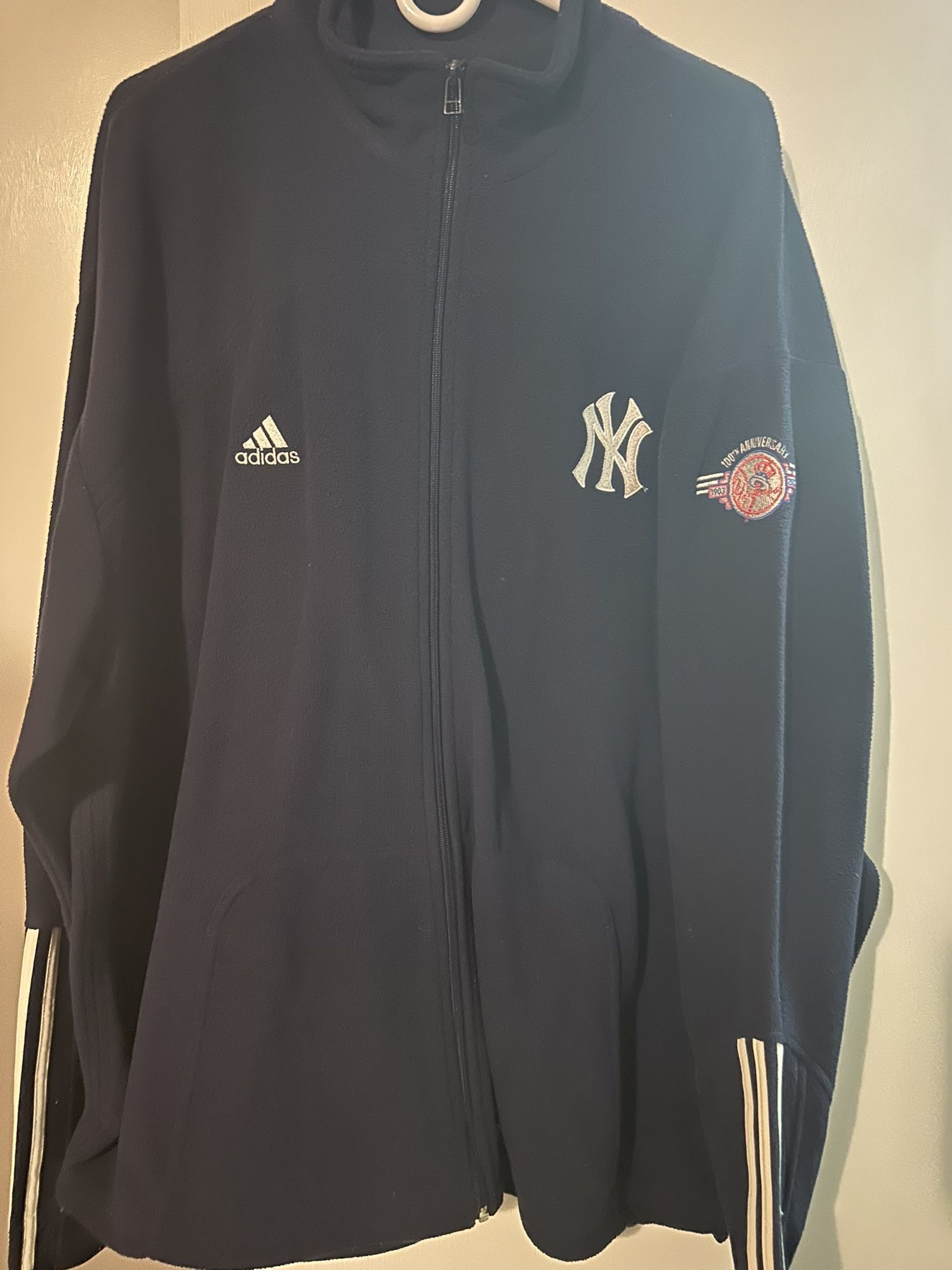 Yankees Pullover, Hoodies, Windbreaker Size XL